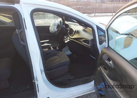 2019 Chrysler Pacifica Touring Plus z USA, uszkodzony, nr VIN 2C4RC1FG0KR583610